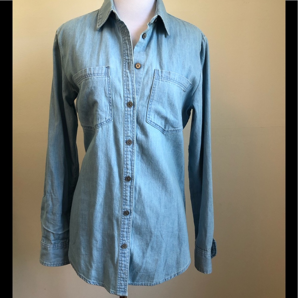 Banana Republic Jean Denim Shirt - Size Small